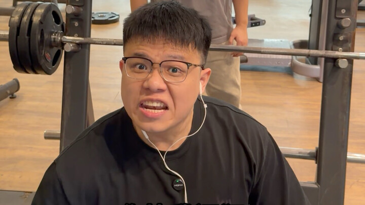 ไอ้หน้าตายในยิมแบบนี้ เจอมือใหม่ปุ๊บก็อยากอวดตัวเองทันทีเลย