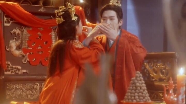 หญิงสาวรอสามี 9 ปี แต่เขากลับให้เธอเรียกผู้หญิงอื่นว่า “คุณผู้หญิง” เธอจึงกลับไป