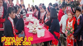 Phong tục ẩm thực ở dể đám cưới dân tộc dao.Ngồi thanh niên lễ thành hôn rực lửa