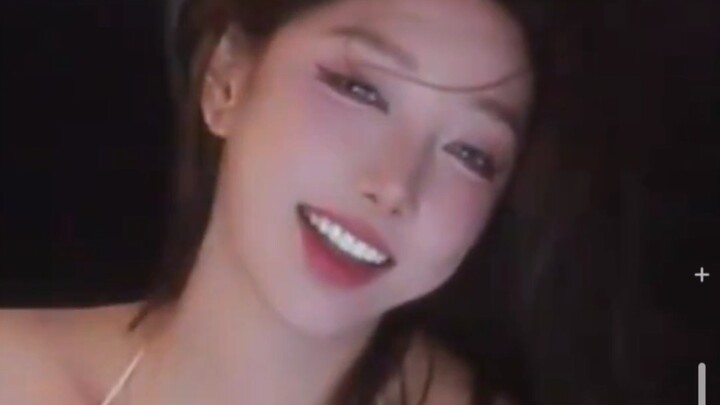 Mina Bomb (┳Д┳)💣