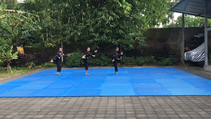 TAPAK SUCI PADEPOKAN TMII JAKARTA Aisyah