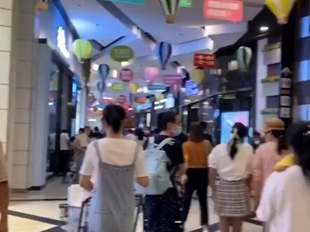 Trung tâm thương mại lớn nhất thế giới, được mệnh danh là đi ba ngày ba đêm cũng chưa hết, bạn có mu