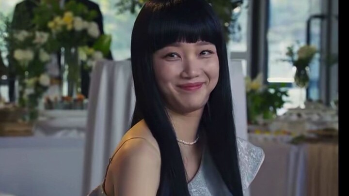 ที่แท้คุณคงไม่ได้แค่โง่ใสไร้เดียงสา ยังเป็นสามีตัวพ่อที่หลงเมียสุดๆ ด้วย~