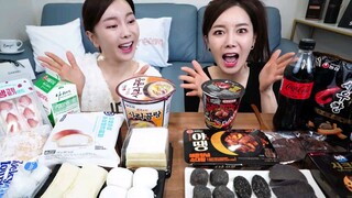 [Mukbang ASMR]Black&White Color Double Role Challenge KoreanConvenienceStoreFood