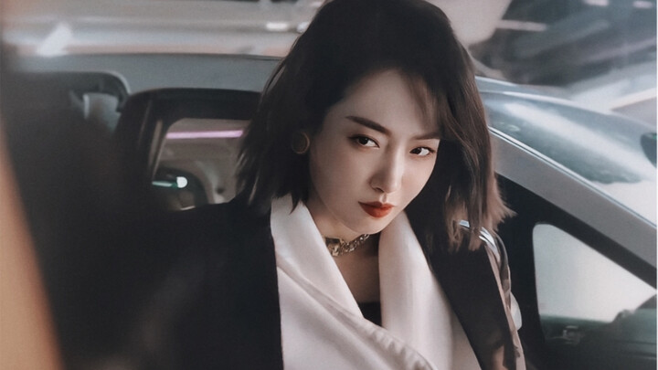 I’m saying, can today’s girl groups take a page from this? This is what a career-oriented idol looks