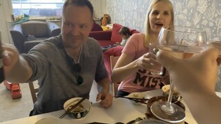 A Sino-Finnish-British family dinner! Authentic Chinese home cooking hosted by British friends! So m