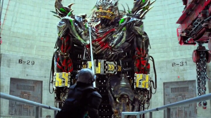 ซูเปอร์วายร้ายบลัตเตอร์ ทหารแบทเทิลทรอนสุดโหดในทรานส์ฟอร์เมอร์ส ผู้ใช้พลังเพียงลำพังไล่ล่าจนมนุษย์ต้