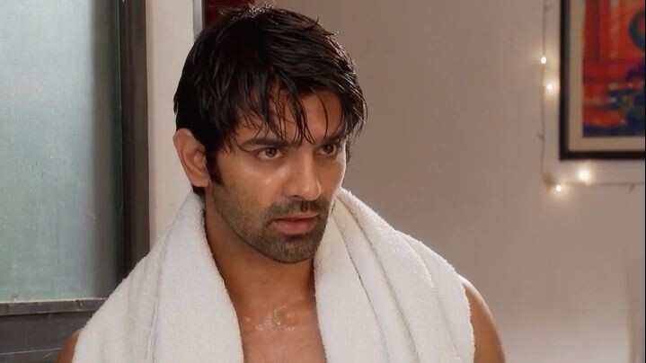 Iss Pyaar Ko Kya Naam Doon-213