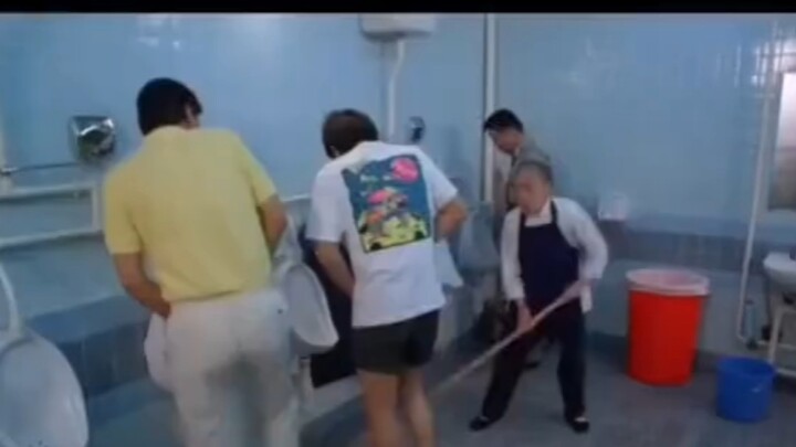 Saya belum pernah melihat ular besar atau ular kecil, sungguh memalukan.