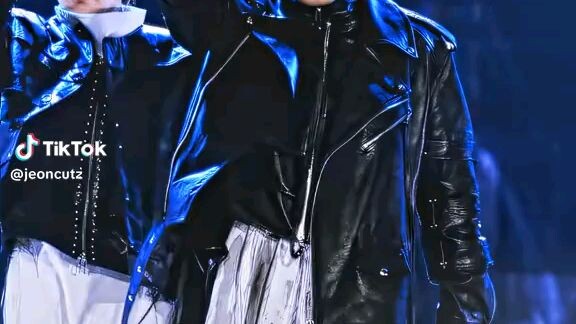 Jungkook 🥰🥰🥰