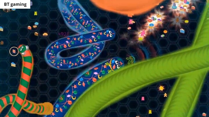 WE STAY WITH UKRAINE 🇺🇦 🇺🇦 - WORMATE.IO 14