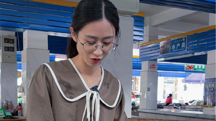 แอบเข้าไปในตลาดสดได้สำเร็จ