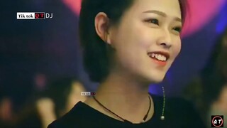 Ngẫu hứng-Bóng Tối Trước Bình Minh Remix (DJ QT Mix) Trai xinh gái đẹp trong Bar