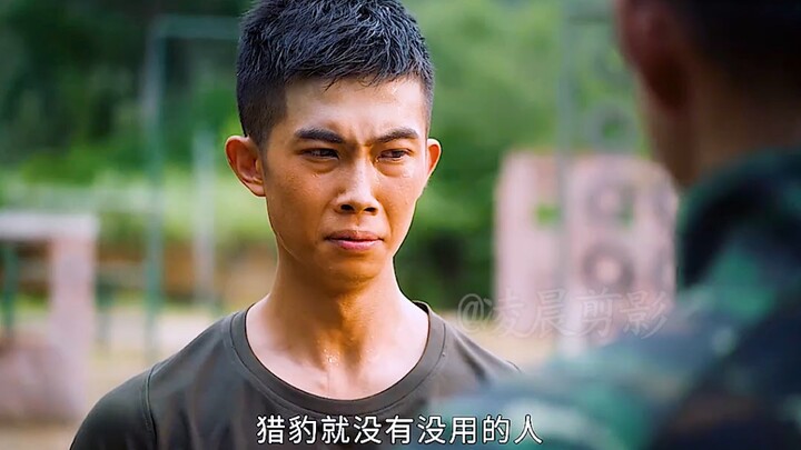 Rốt cuộc nên chọn tình yêu hay ước mơ? “Giữa quốc gia và gia đình, tình yêu nước luôn quan trọng hơn