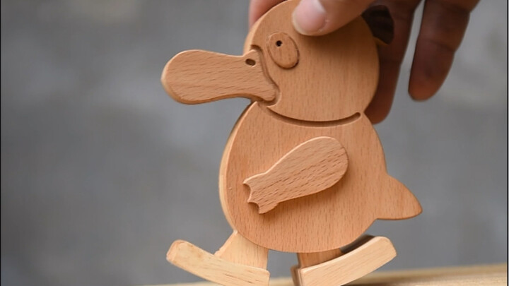 Homemade Dodo, walks automatically