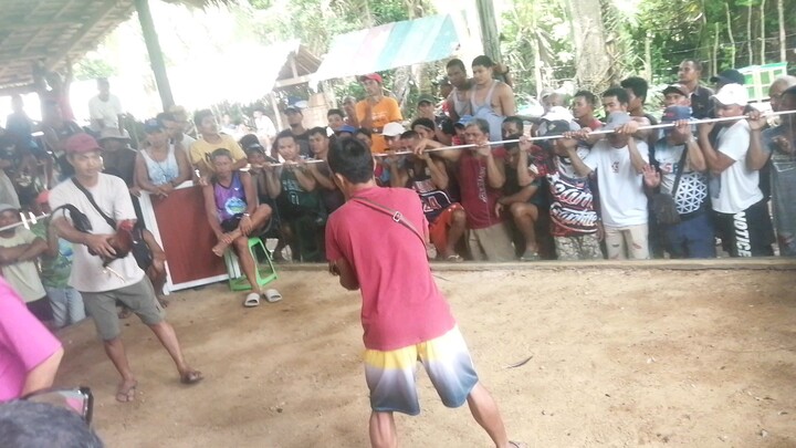 Bata pero magulang mag laro pasado s exam