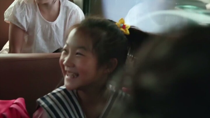 Iklan manis dari Korea: Bus yang tampak biasa ini ternyata adalah surga bagi anak-anak tuna rungu!