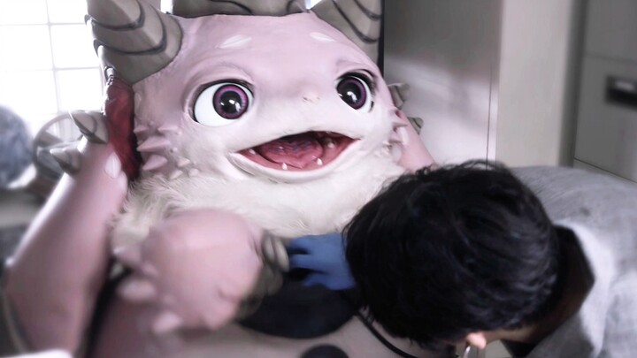 Buchi đột nhiên làm Luntaro giật mình⊙▽⊙ Ha ha, đáng yêu quá!