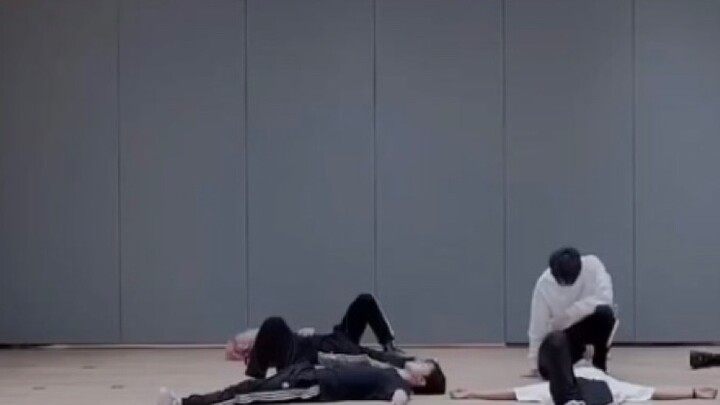 【NCTdream】อดีตแฟนคลับวงการบันเทิงเกาหลีมาดูห้องซ้อมเต้นของ NCTdream! - - - ชื่นชมอย่างยิ่ง! รีวิวท่า