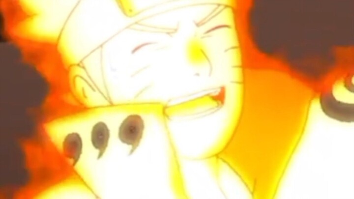 Naruto tersenyum