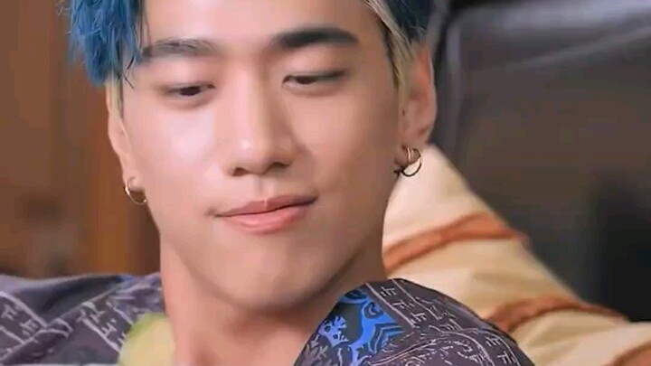 هذا الطرف الآخر لا يقدّر النعمة حقّاً بعض الشيء..