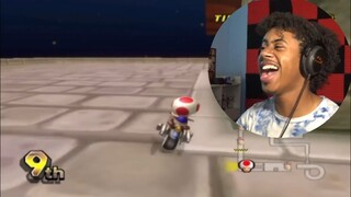Trying to Win A Race in Mario Kart Wii Online Raging And Funny Moments | (Skylight Reacts)