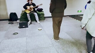 "การร้องเพลงเป็นเรื่องโกหกของคุณ"
