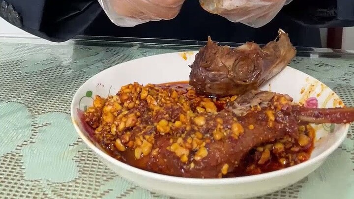 Grandpa’s teaching you step-by-step how to eat a rabbit head—grab your notebook and jot it down!