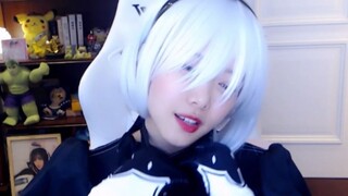 การคอสเพลย์ระดับเทพของหลั่วซินนั้น ไม่ได้ทำให้พี่ต๋าจื่อลำบากเลย เธอเก่งรอบด้านจริงๆ!