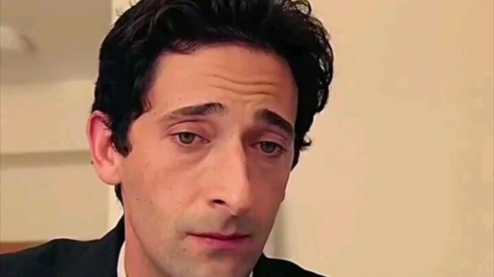 Trên một chuyến xe buýt đêm khuya, một cô gái đã thỏa thuận với một ông già, nhưng sau khi thỏa thuậ