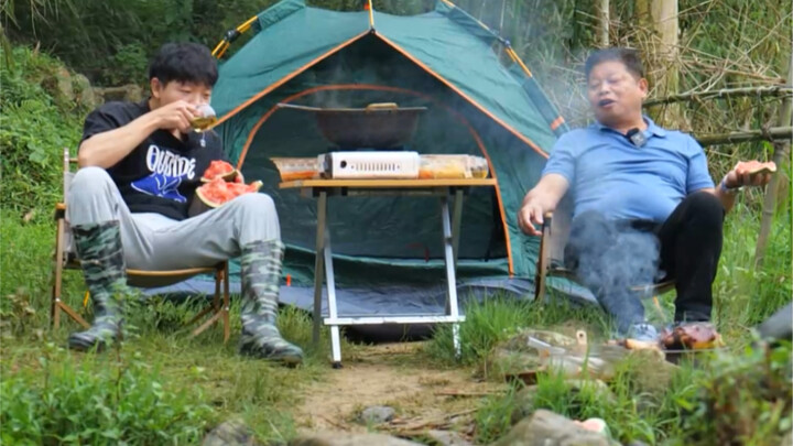 Why bother going out and squeezing into crowds during this holiday? Isn’t camping and cooking outdoo