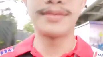 เดินเล่นครับ