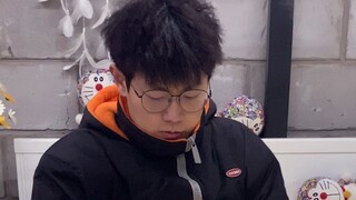 这是不是冬天时睡觉的你！