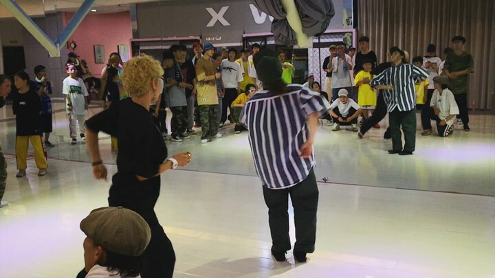 รูทีนคลาสสอนโดย Kyoka & Mia