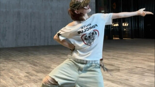 จองโฮซอกกดไลก์ Killin It Girl บนอินสตาแกรมและ Douyin ด้วยนะ! เจ๋งมาก!!