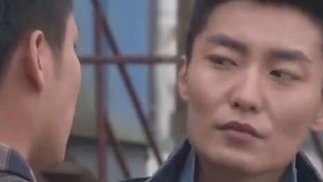 "ตัวร้ายที่น่าเหลือเชื่อที่สุดใน Armor Hero ที่ถูกเรียกขานว่า Armor Courier!"