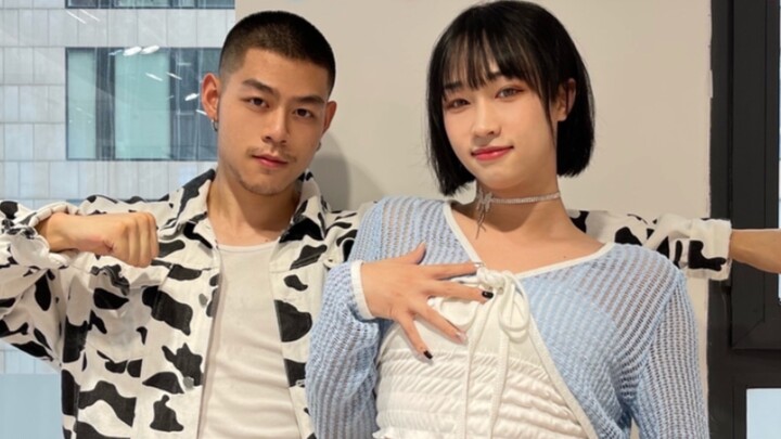 [อี้หมิง] น้องไบซัน จับมือนักรบสาวคัฟเวอร์ซิงเกิ้ลล่าสุดของ ฮยอนอา และ เสี่ยวจง "PING PONG"!