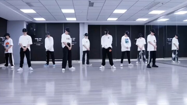 It was last year that I came across this practice room, and for the first time, I actively searched 