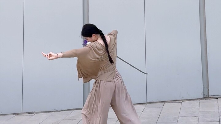 Jingwei Never Plays Low-Stakes Games - Sword Dance