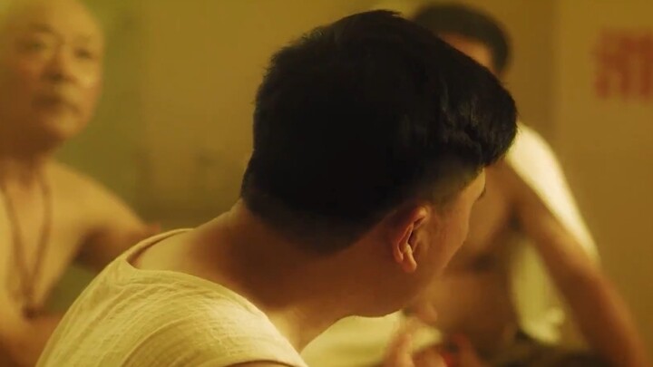 ชุดจักรพรรดิจากภาคตะวันออกเฉียงเหนือนั้น ไม่ใช่คนธรรมดาทั่วไปจะได้สัมผัส