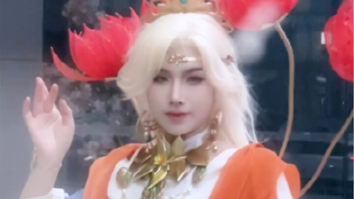 ใส่ชุดคอสเพลย์ก็คือทหาร