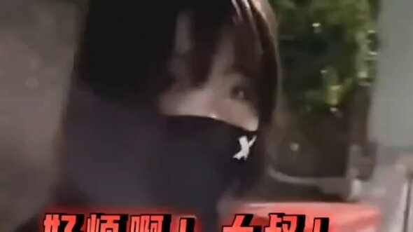 Baik yang abnormal maupun yang normal semuanya diam.