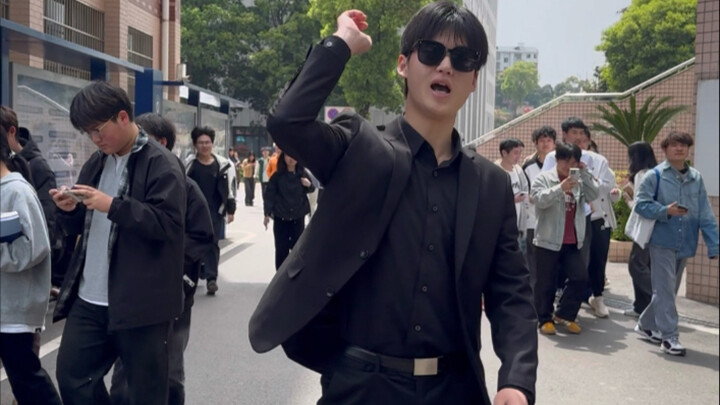 If you want to get out of class on time, you have to dance Gangnam Style