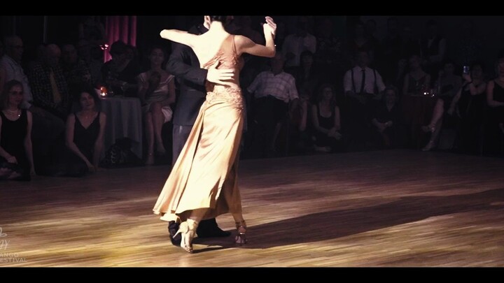 Tango scenes like oil paintings; gentle and soothing elegance; everything is just right