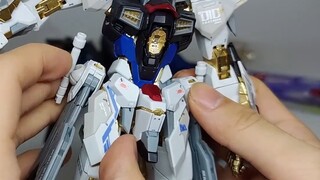 Từ xưa đến nay đẹp trai nhất, mạnh nhất và đắt giá nhất! Taipan 8802 Tái bản MB Style Strike Freedom