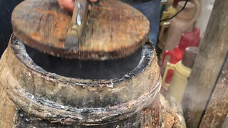 أعتقد أن حليب الصويا المملح سوف يفوز هذه المرة... أضف لحم الضأن إلى حليب الصويا...