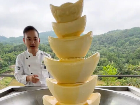 Yuanbao beef tallow hot pot base—see it and strike it rich! Wishing everyone a happy National Day!