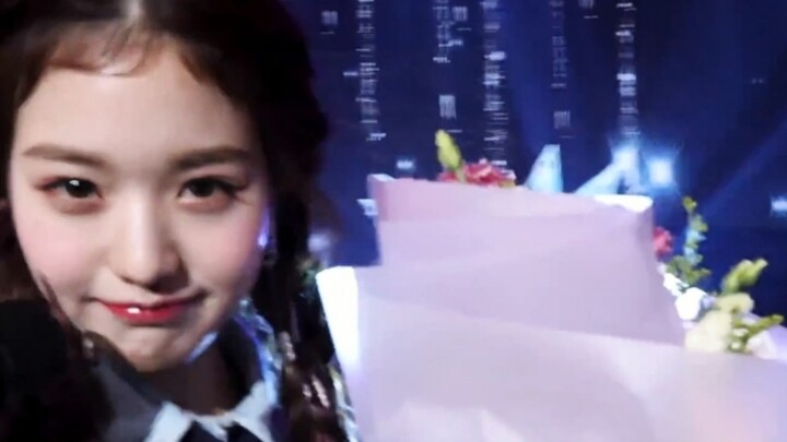 Saat Zhang Yuanying sedikit lengah, wajah aslinya langsung ketahuan.