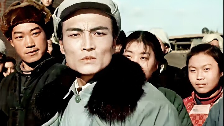 A rural auntie leads a mob to settle the score with the landlord’s family—only to find out the landl