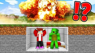 JJ and Mikey Hide from the EXPLOSION Inside the BUNKER in Minecraft - Maizen
